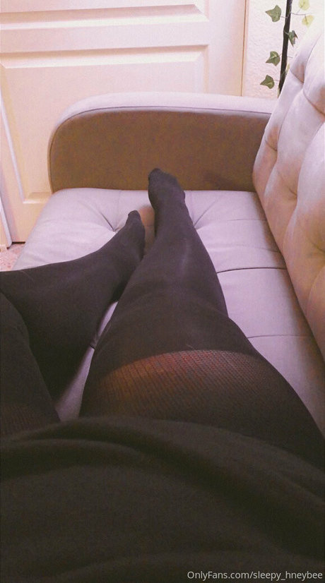 sleepy hneybee nacktheit sexy bilder