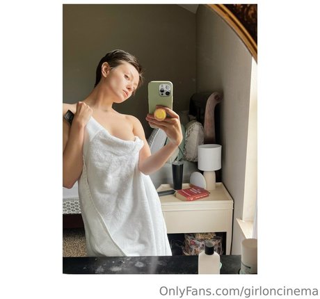 Girl On Cinema pornostar hübsche archiv