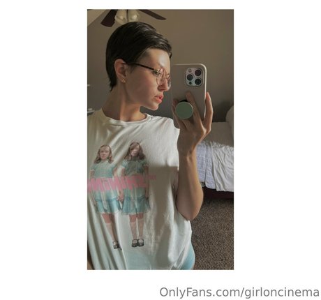 Girl On Cinema kostenlose erwachsene foto