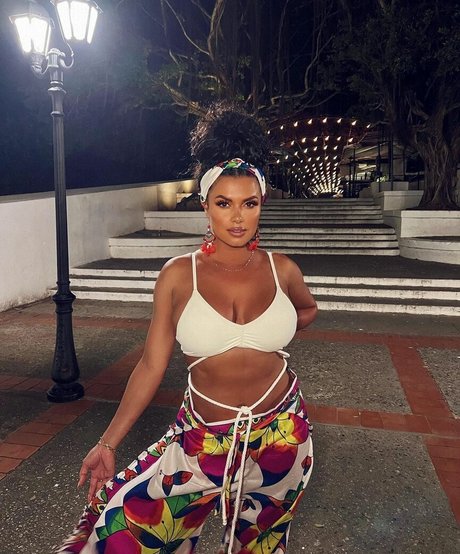 Joy Taylor schauspielerin beste galerie