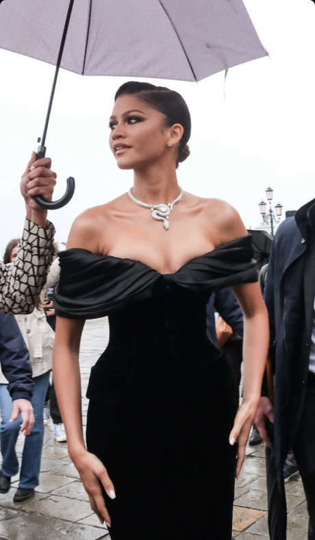 Zendaya exklusive pornostar galerien