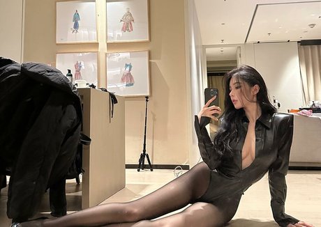 Yuan Sayuki Weme exklusive top fotos