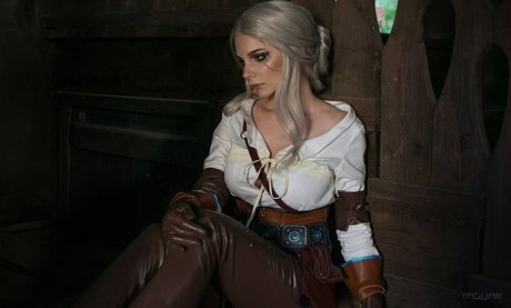 Reilin erotische schöne galerien