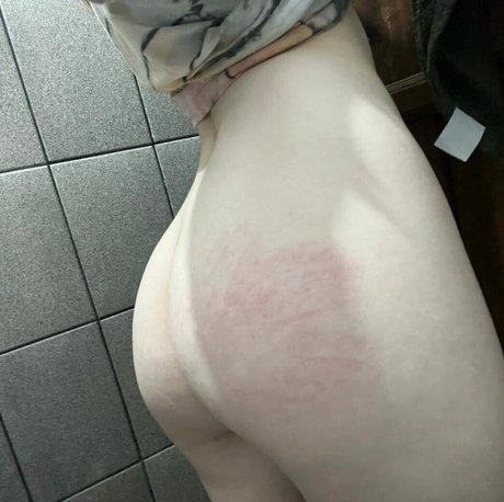 Sttaringart model nacktheit archiv