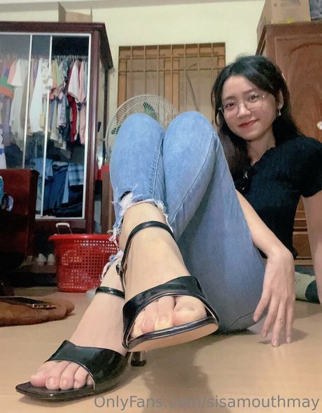 sisamouthmay schauspielerin nackten galerien