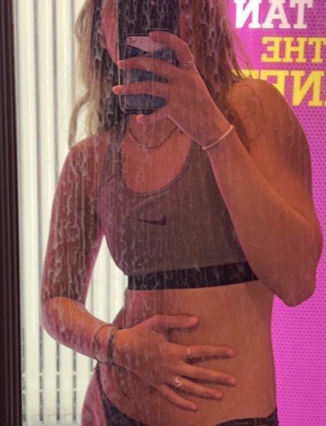 Lauren Rossi erwachsene kunst foto