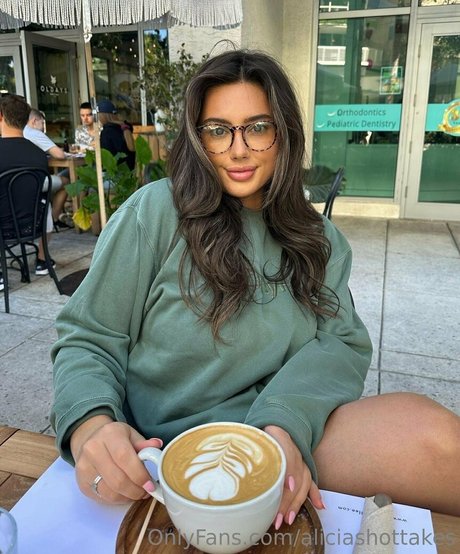 aliciashottakes heiße pornostar archiv