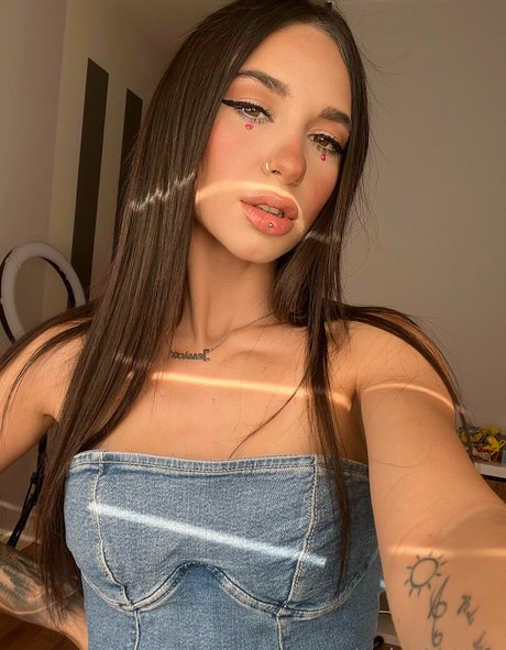 jesica burton heiße nackte bild