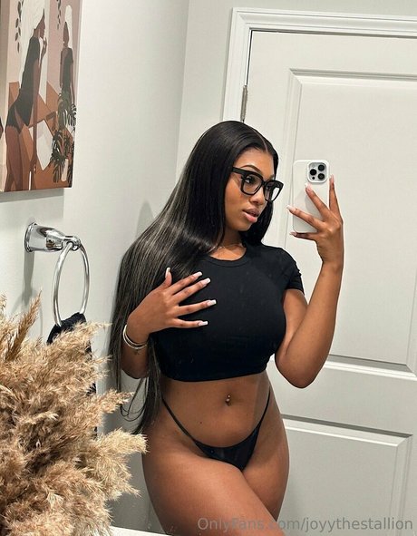 joyythestallion nackt perfekte archiv