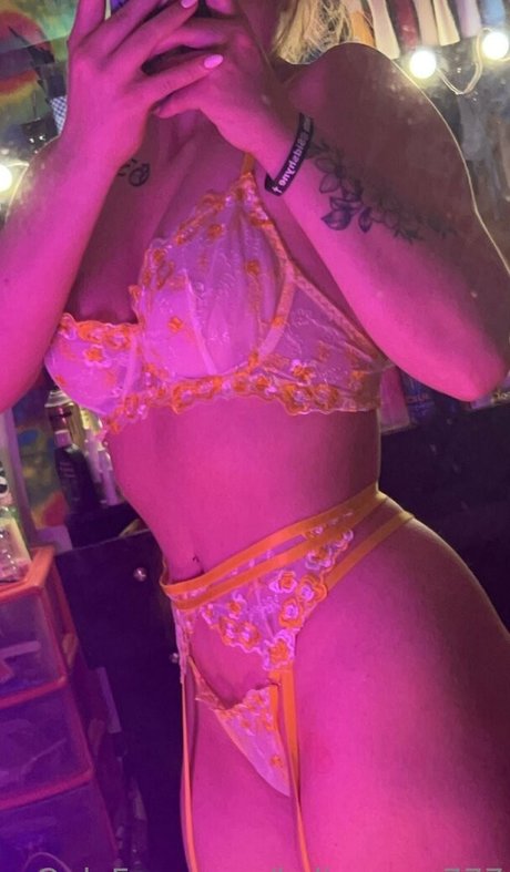 kylieerose777 pornostar akt foto