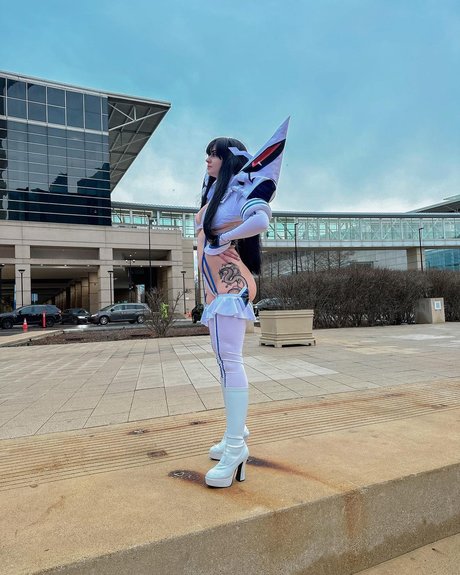 Lauren Dragneel top xxx bild