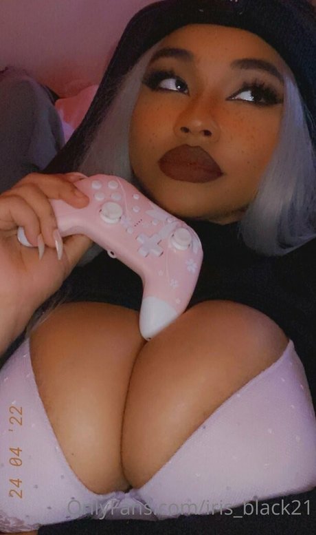 Iris black21 kostenlose pornostar foto