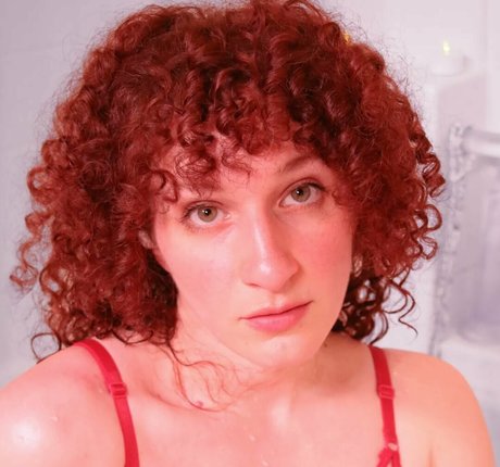 Brittany Simon erwachsene nacktheit fotos