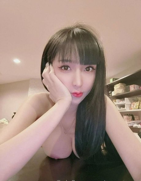 aom yumi hübsche nette galerien