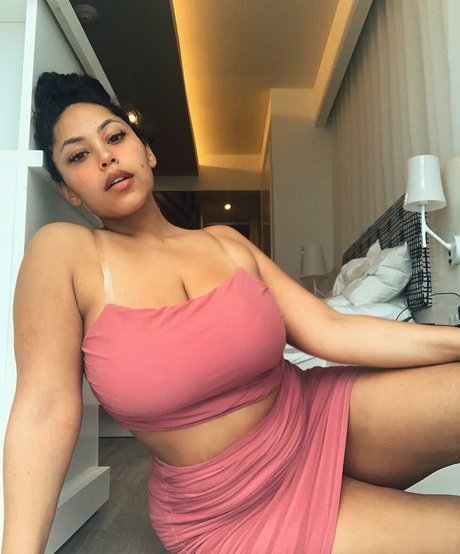 schüchterne onlyfans hübsche porno galerien