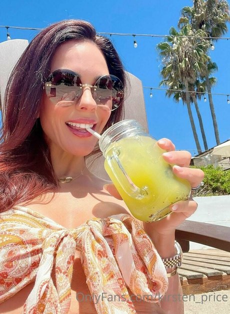 blonde heiße frau onlyfans exklusive kostenlose bilder