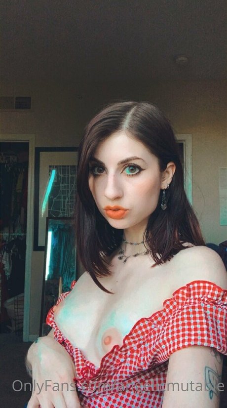 Mutable Angel sexy pornostar foto