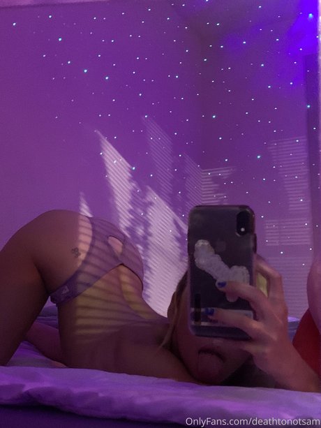 thisbicthdied xxx bild