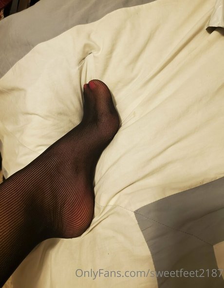 sweetfeet2187 porno xxx bild