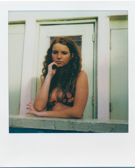 Ashley Suarez erwachsene akt archiv