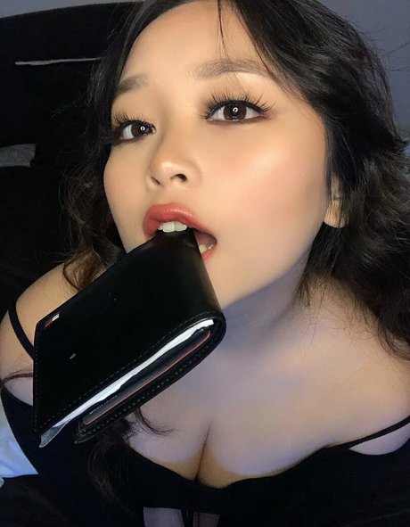 Ambiiyah nackt perfekte galerien