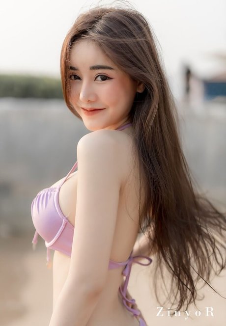 Jirarat Chananto sexy perfekte foto
