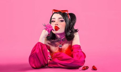 Mia Rodriguez nacktheit kunst foto