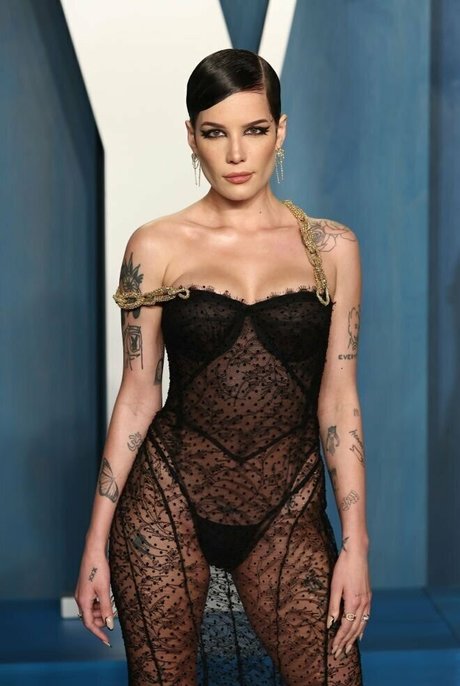 Halsey erotische porno foto