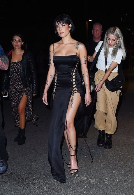 Halsey model top foto