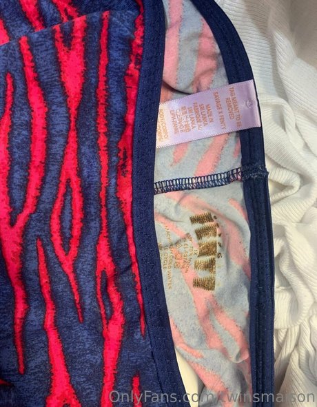 twinsmaison pornostar akt foto