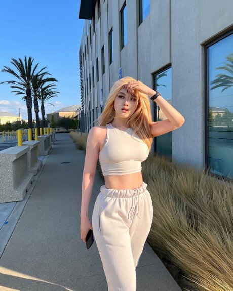 Allissa Shin pornostar nacktheit galerie