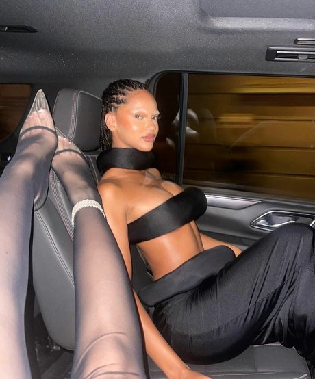 Juliana Nalu model sex archiv