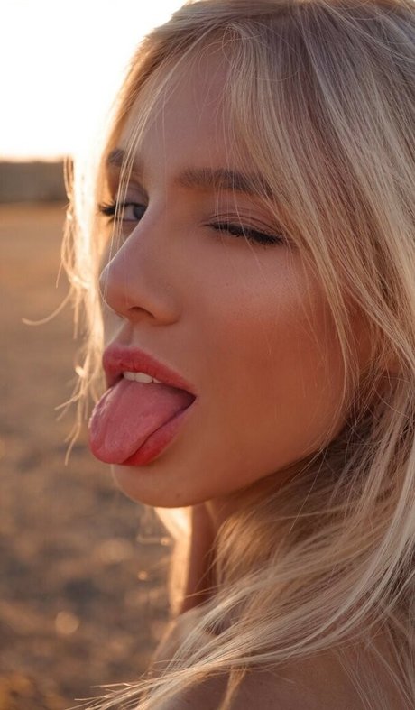 Sara Hardel top erotische bilder