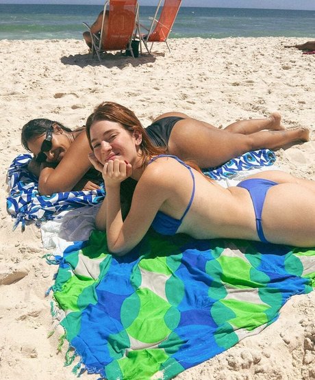 Ana Clara Lima freie nackte archiv