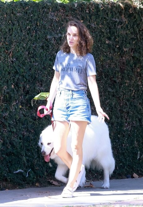 Natalie Portman top nackt galerie