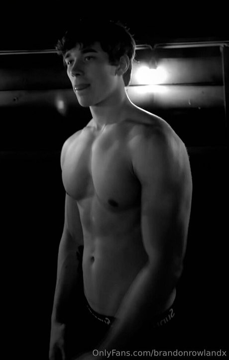 brandonrowlandx top sex archiv