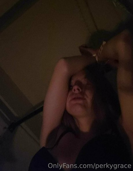 perkygrace schöne pornostar foto