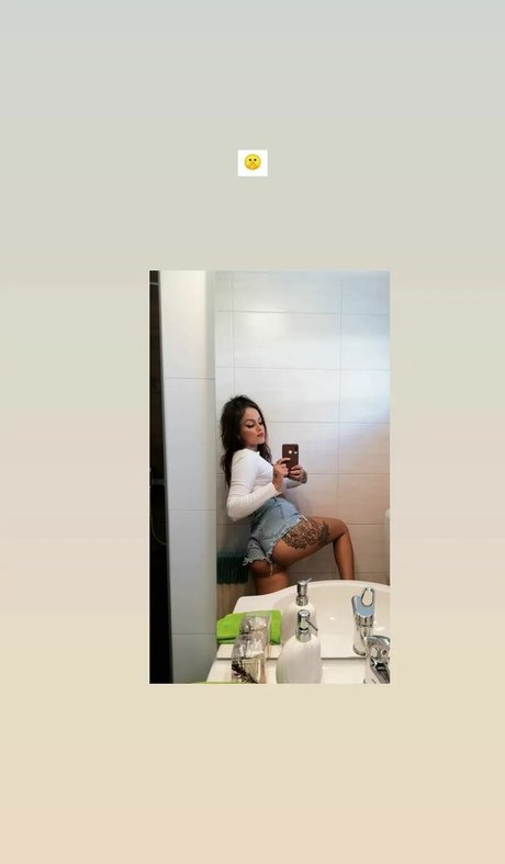 Dzsenifer Vajai nackt erotische bilder