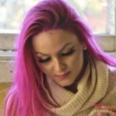 Dzsenifer Vajai Bilder