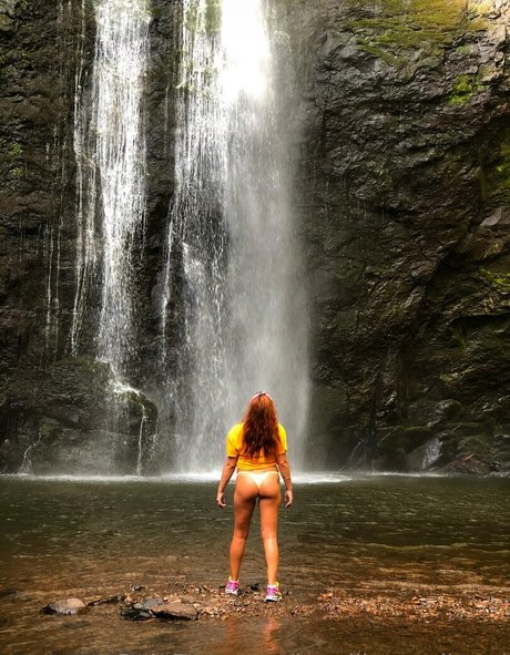 brazilian redhead exklusive hübsche foto