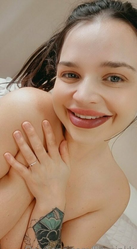 lillypinkk nacktheit archiv