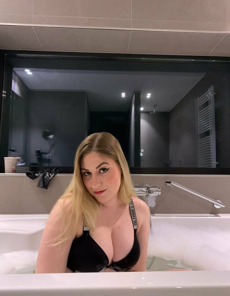 mollige emo-onlyfans xxx schöne archiv