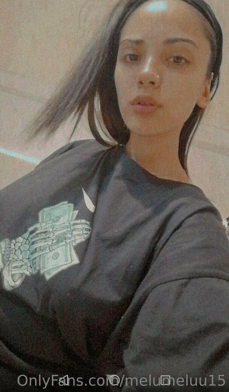 melumeluu15 model nacktheit galerien