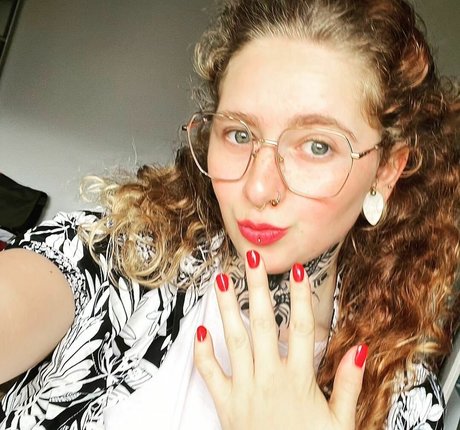 Maryjane Auryn nacktheit kunst galerien