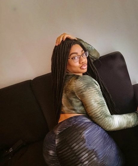 Locked Honey Princess top nackte archiv