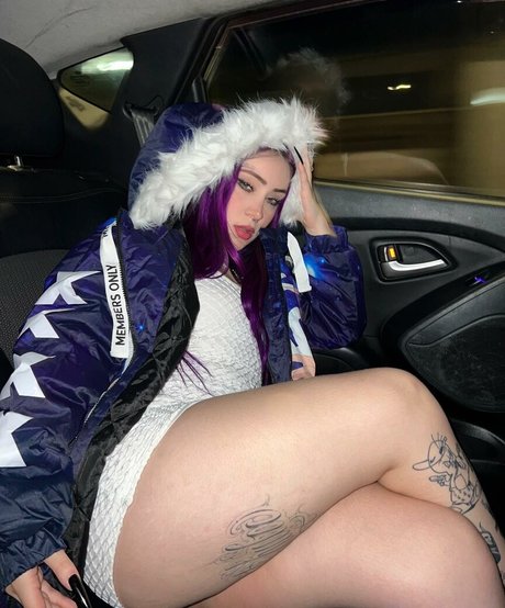 Anajumendes hübsche kunst galerie