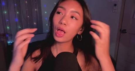 Moon Blitz Asmr schauspielerin pornographische archiv