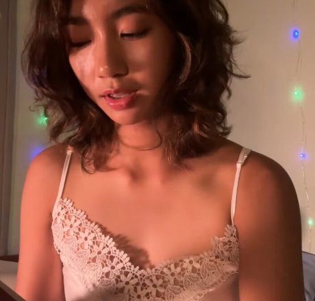 Moon Blitz Asmr freie nackten galerien