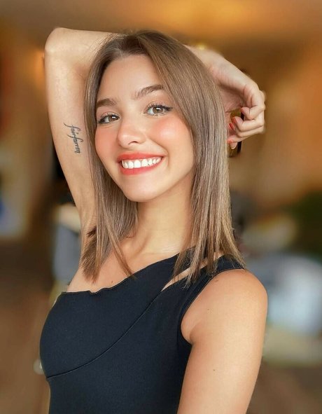 ASMR Glow exklusive hd fotos