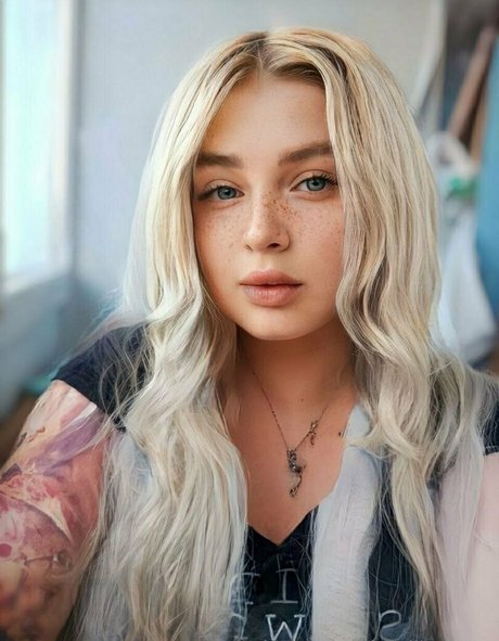 kamilla wang xxx nackt bild